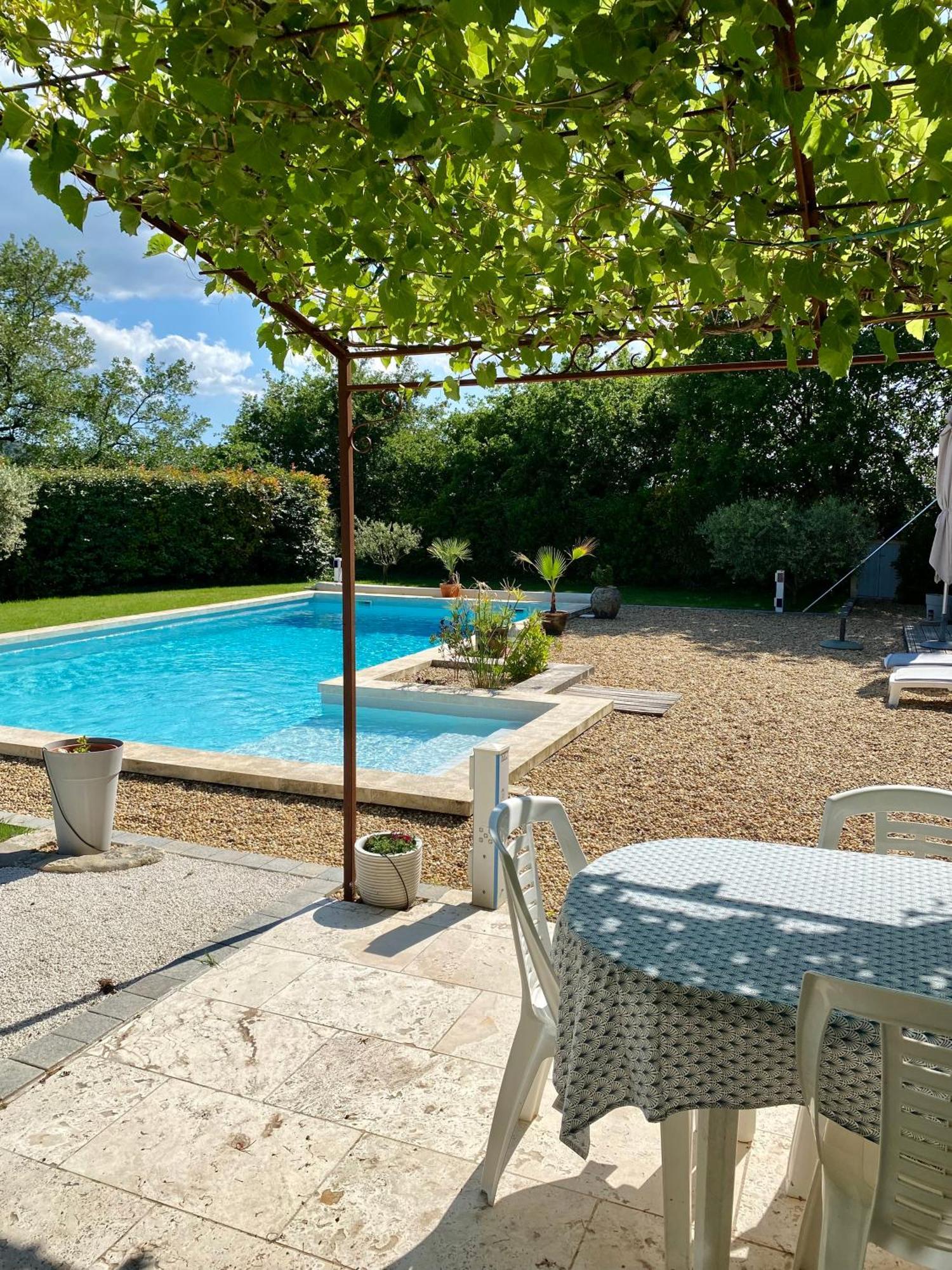 La Petite Maison Robion en Luberon Habitación foto
